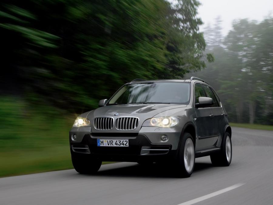  BMW X5 4.8i (E70) 2006 года  (WW) (фото 37 из 64)